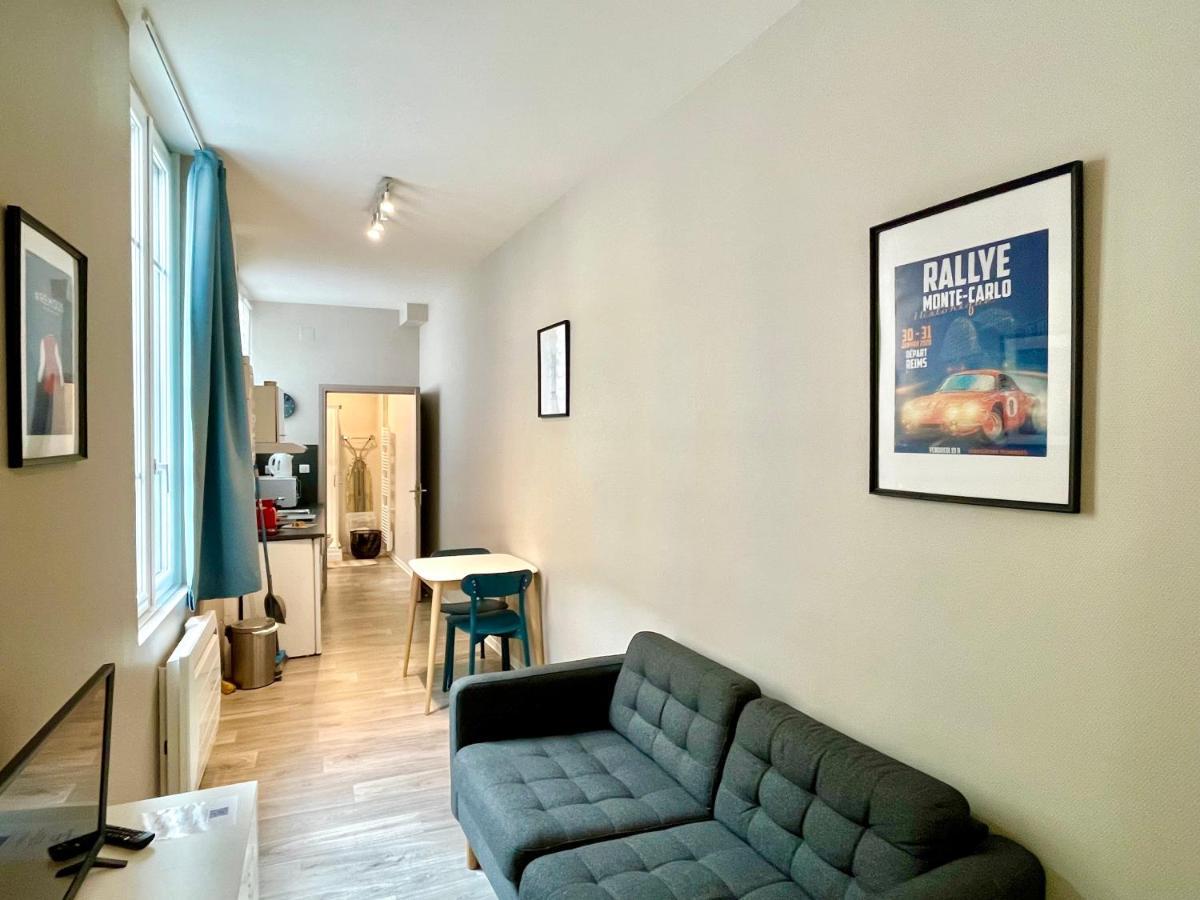 Suite Orphelins 2 Reims Bagian luar foto