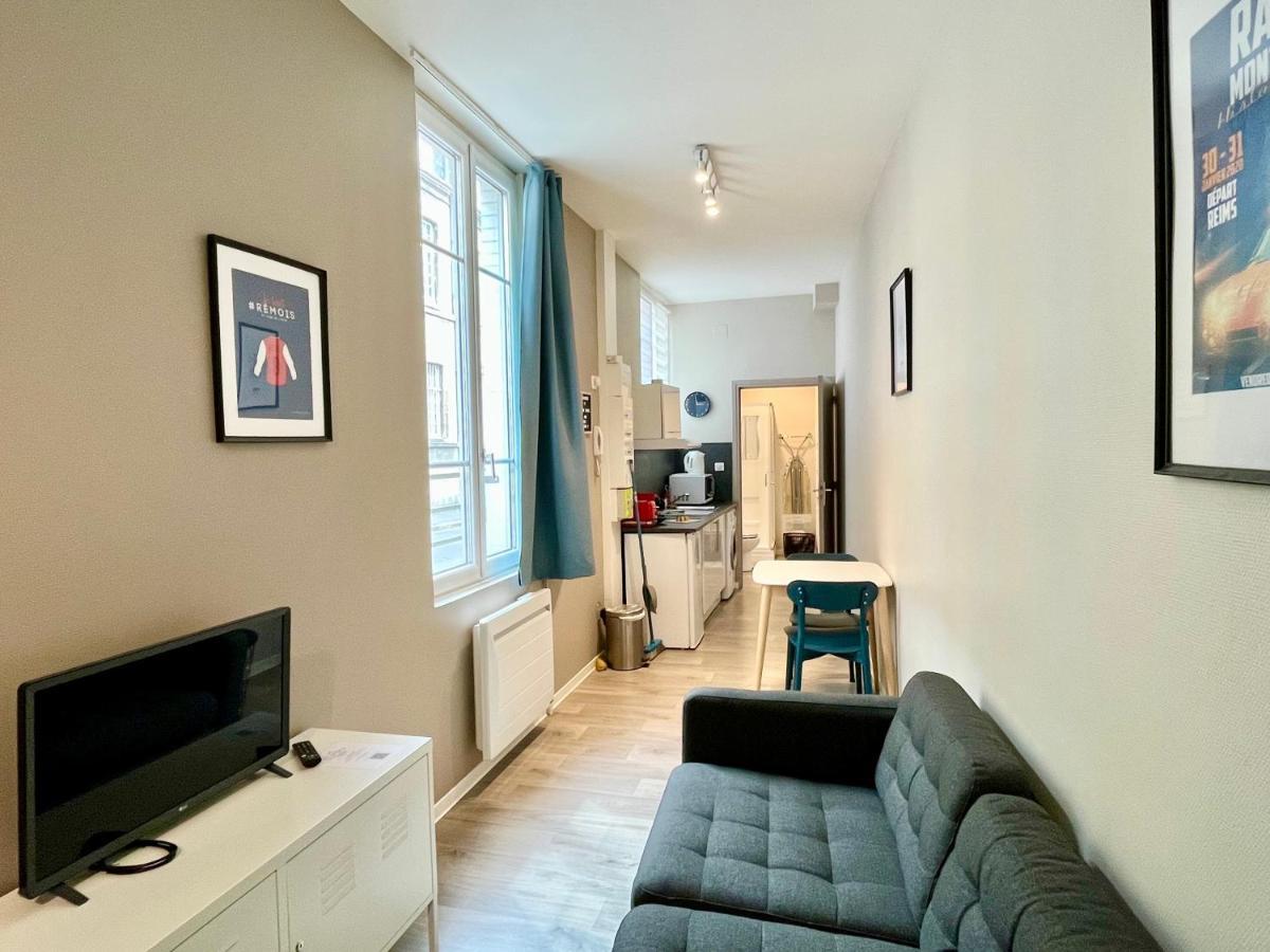 Suite Orphelins 2 Reims Bagian luar foto